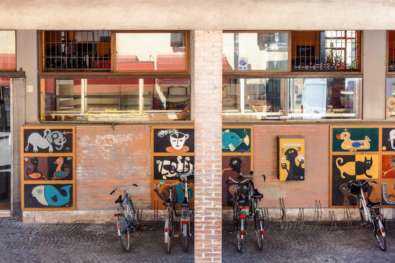 Ferrara Mercato Fancy Studio Extérieur photo