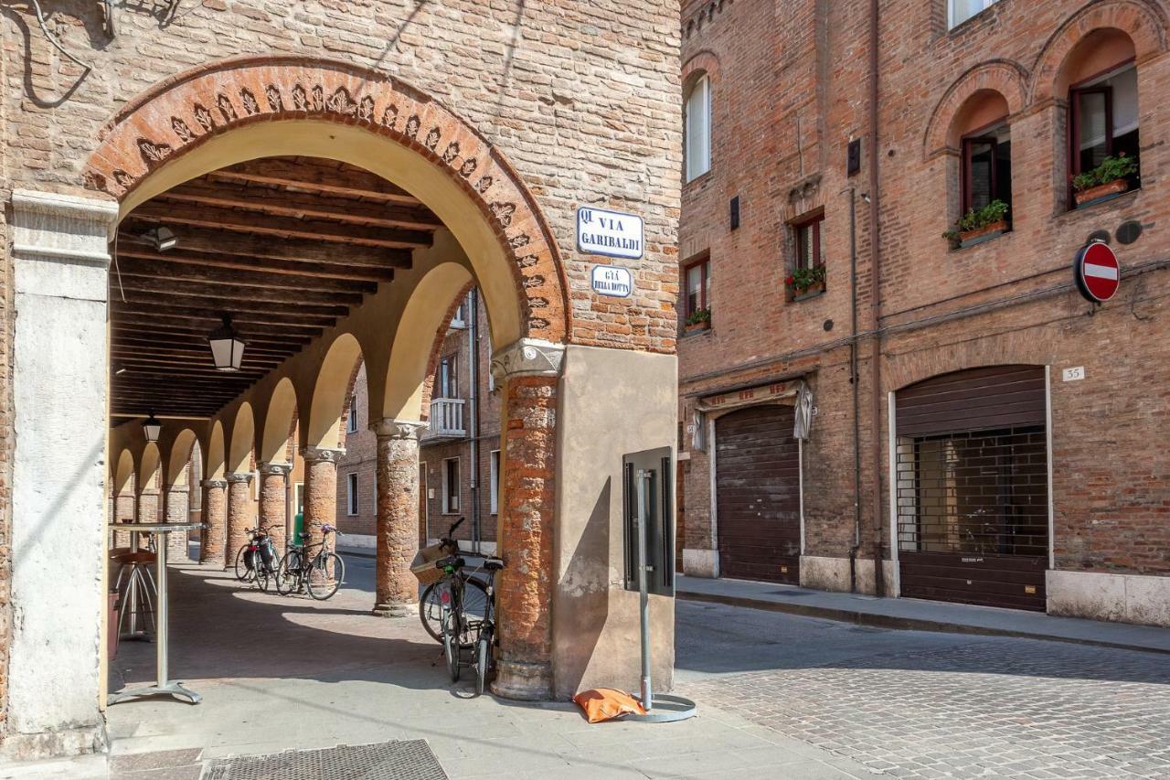 Ferrara Mercato Fancy Studio Extérieur photo